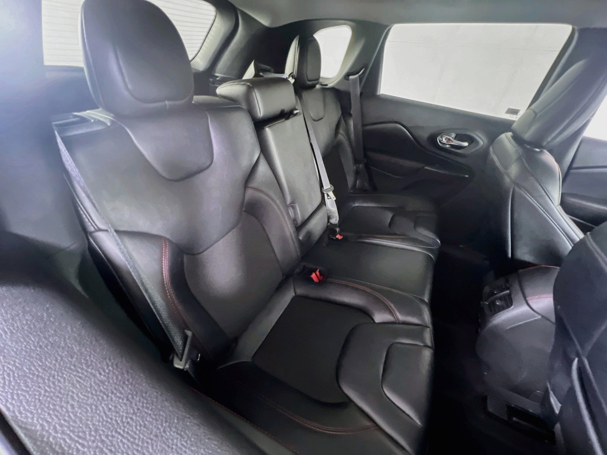 Used 2022 Jeep Cherokee Trailhawk w/ Trailer Tow Group image 24