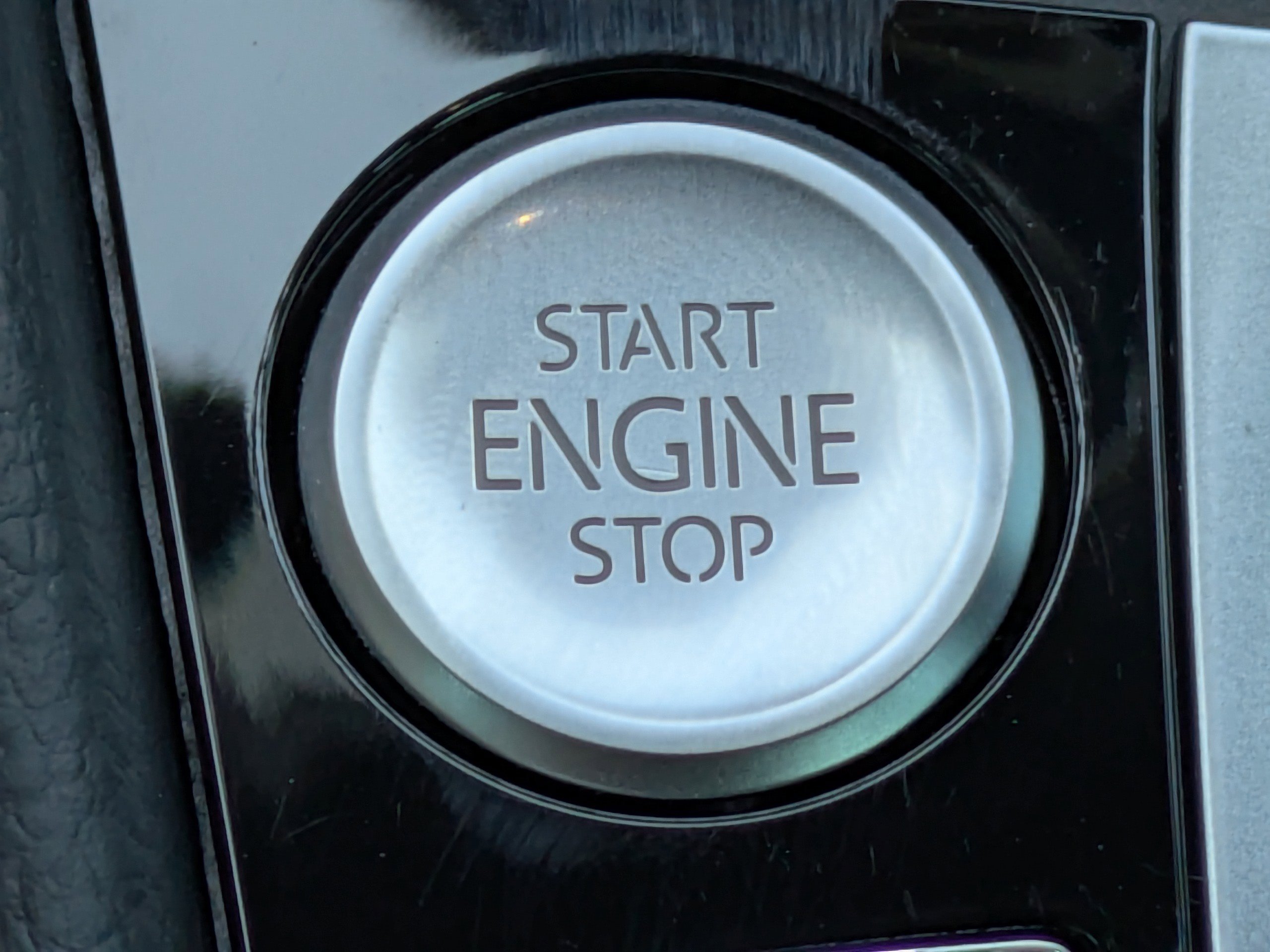 Used 2019 Volkswagen Golf R 4DR HB DSG W/DCC/ image 30