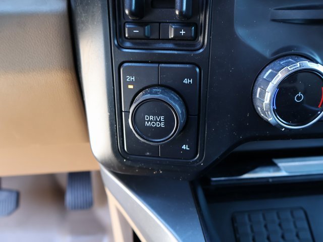 Used 2023 Ford F350 Lariat image 27