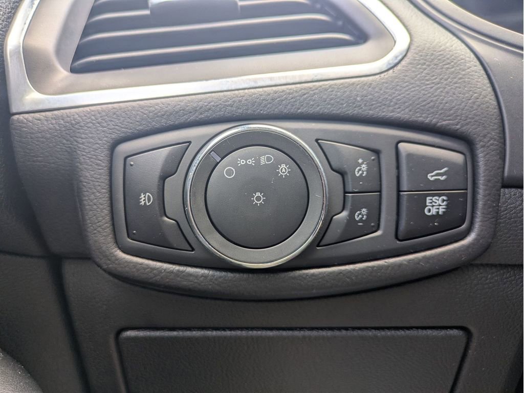 Certified 2024 Ford Edge ST w/ Equipment Group 401A image 25