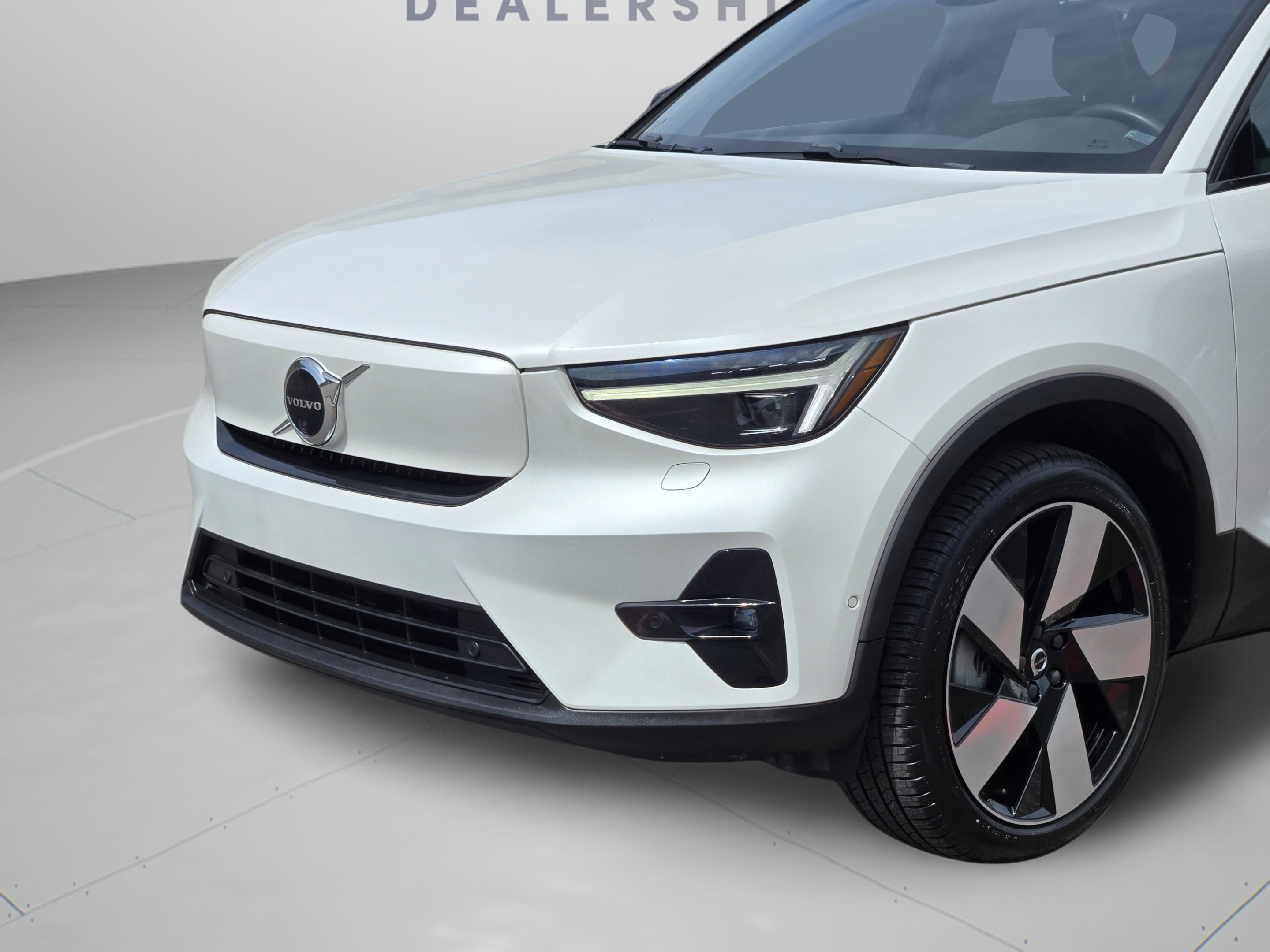 Used 2023 Volvo C40 P8 Recharge Ultimate AWD/4WD image 28