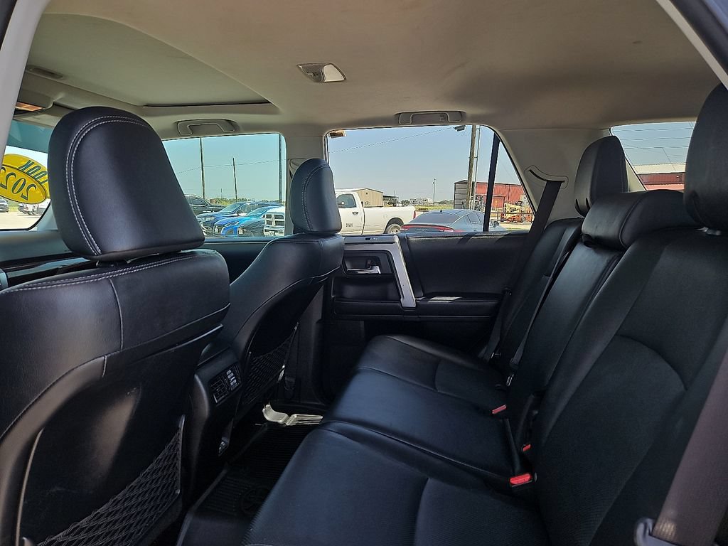 Used 2022 Toyota 4Runner Limited AWD/4WD image 17