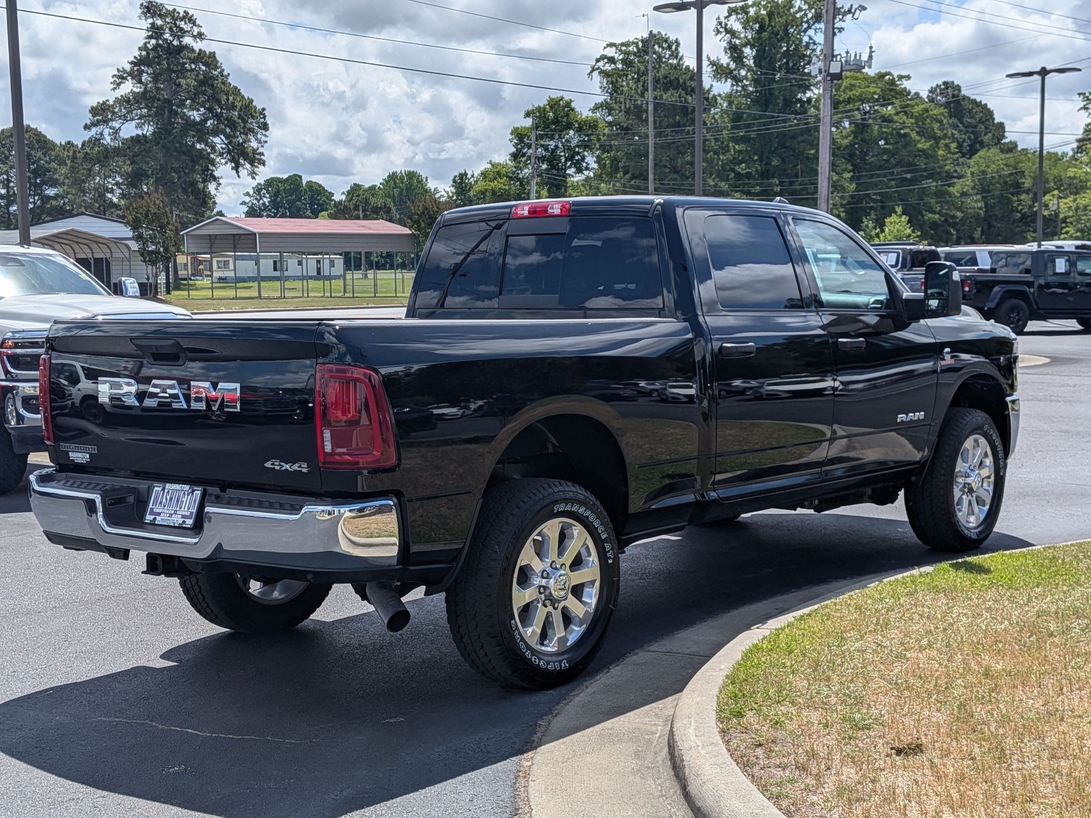 New 2026 RAM 2500 Big Horn AWD/4WD image 5