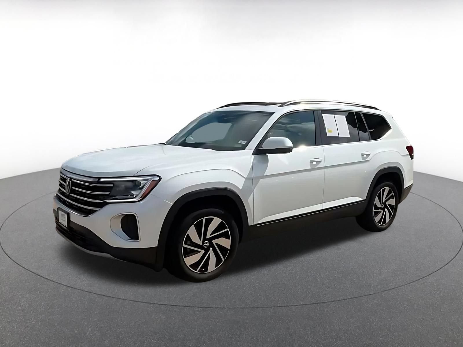 Used 2026 Volkswagen Atlas SE FWD image 6