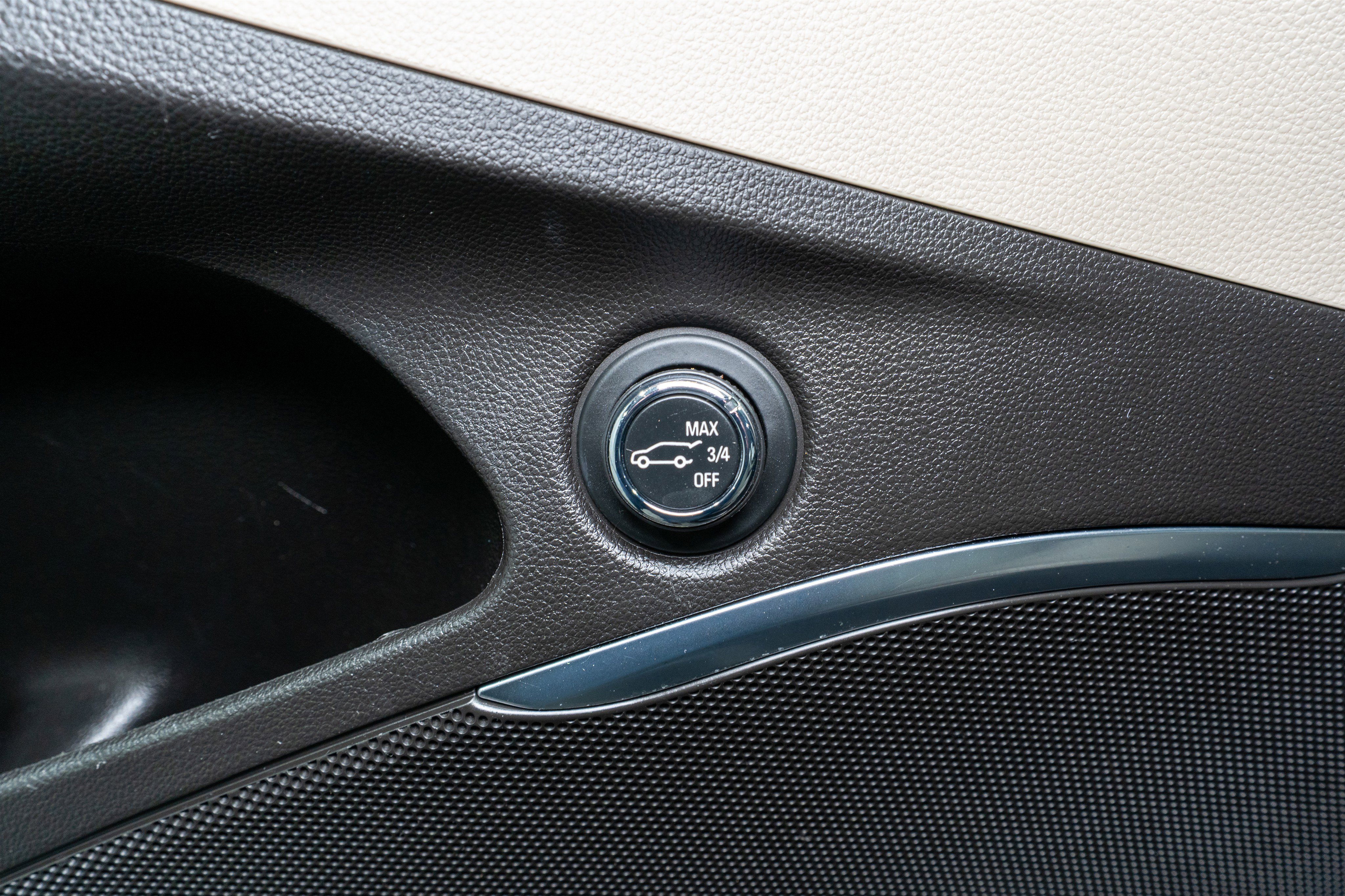 Used 2019 Buick Enclave Essence image 15