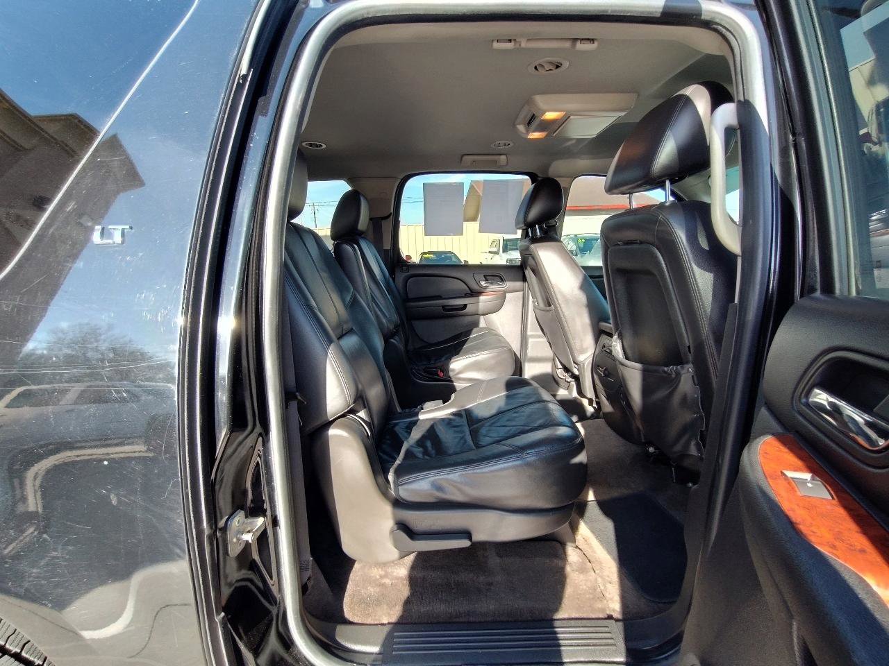 Used 2011 Chevrolet Suburban LT w/ Regional Value Package image 32