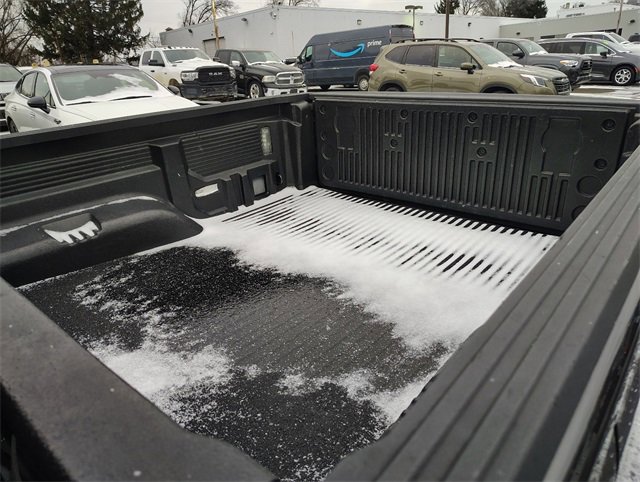 Used 2023 Jeep Gladiator Sport image 30