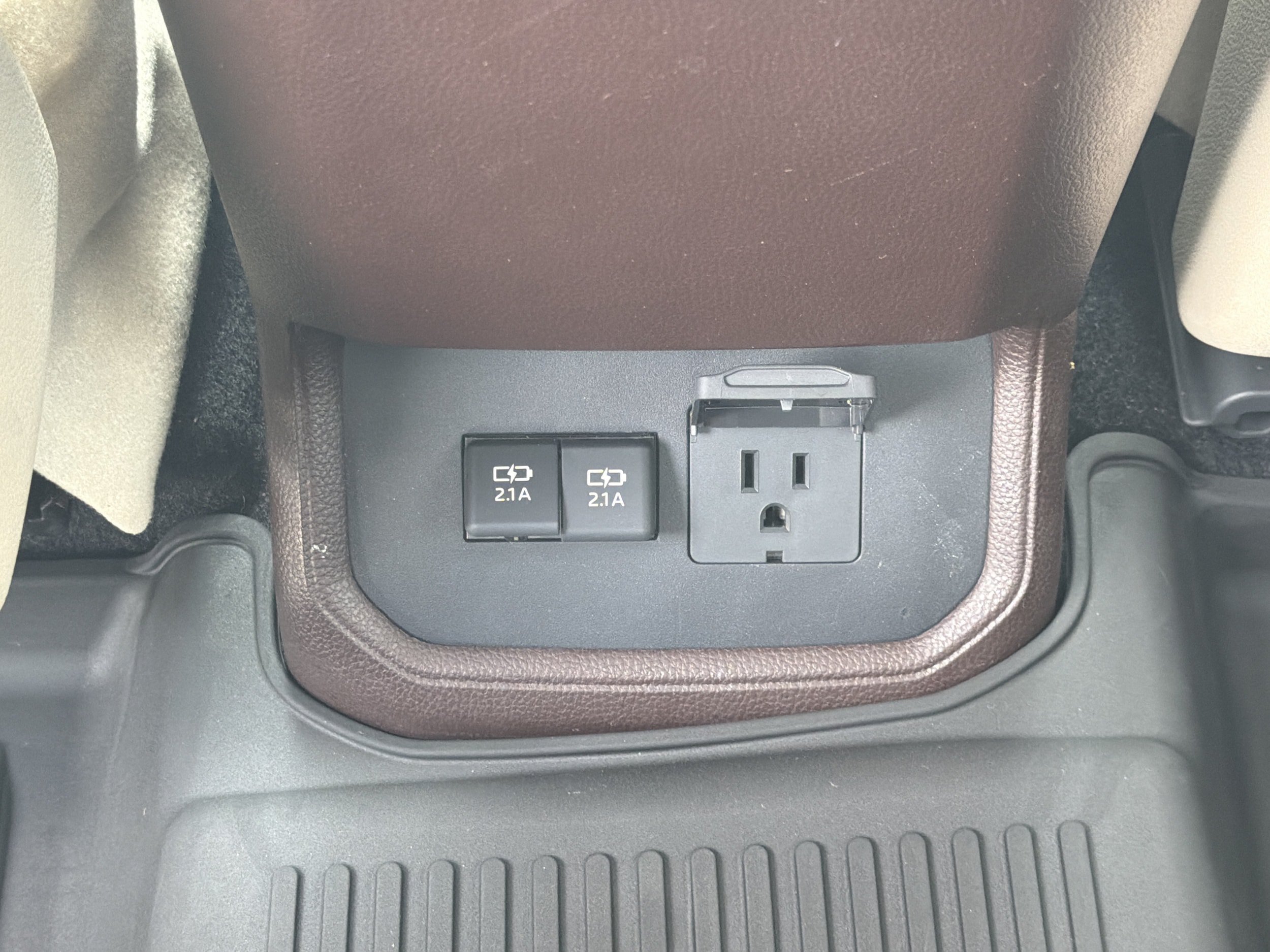Certified 2021 Toyota Highlander Limited FWD image 21