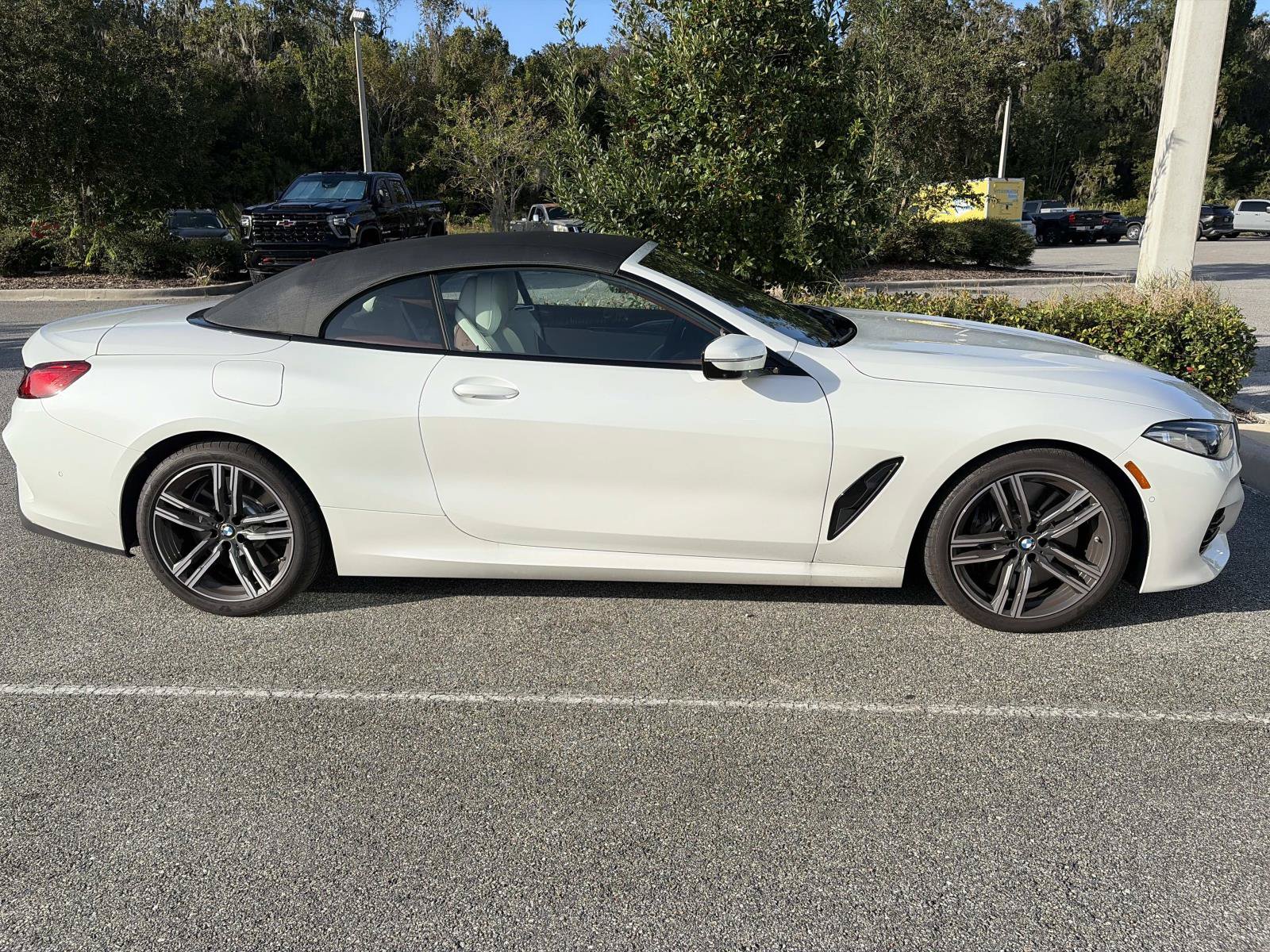 Used 2024 BMW 840i Convertible w/ Comfort Seating Package RWD image 2
