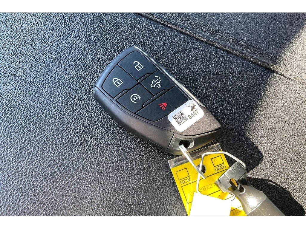 Used 2024 Chevrolet Silverado 1500 LT Trail Boss w/ Convenience Package II AWD/4WD image 14
