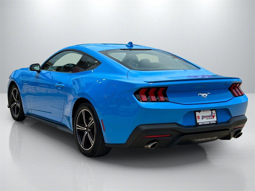 Used 2024 Ford Mustang Premium image 7