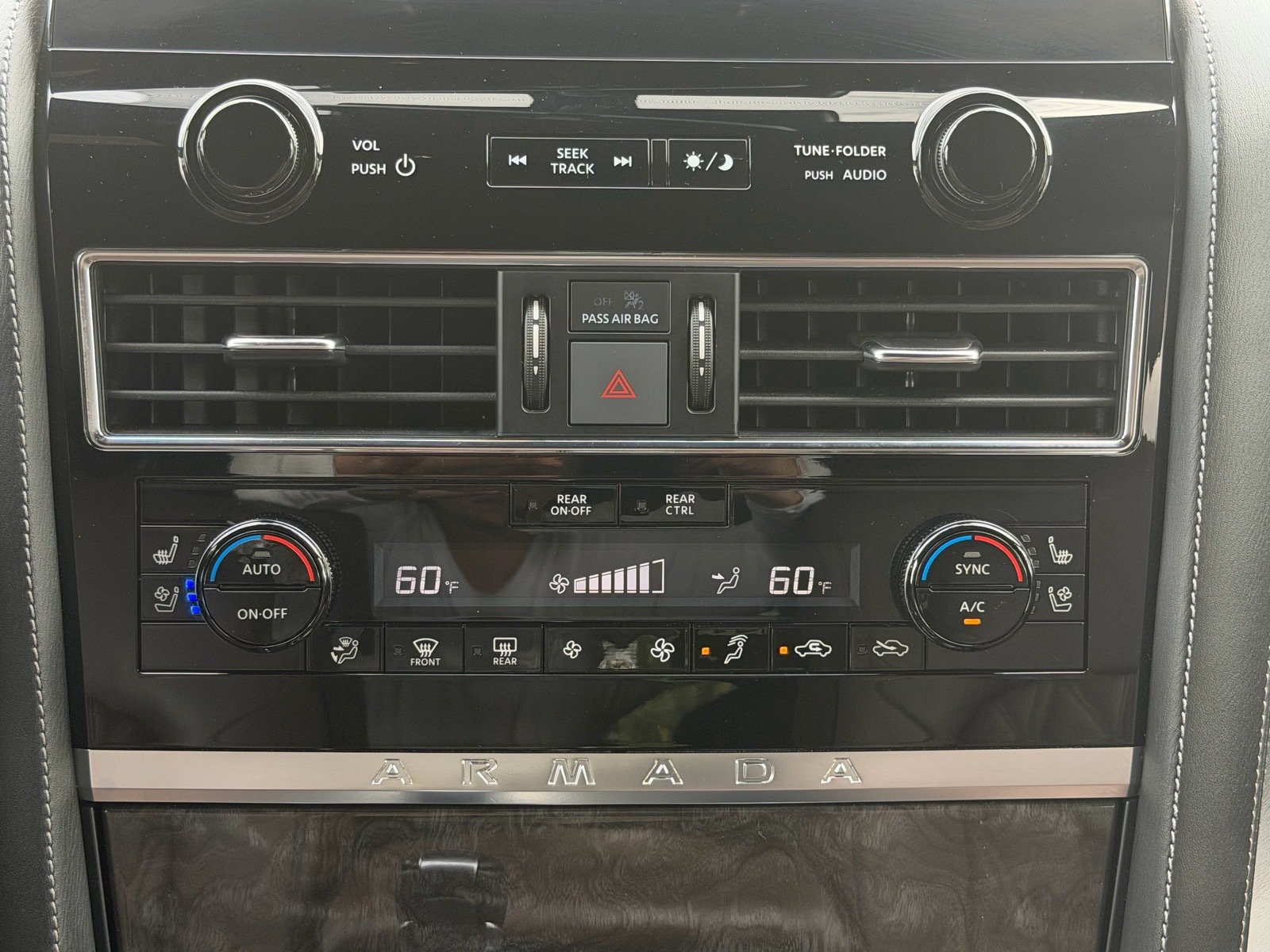 Certified 2023 Nissan Armada Platinum w/ Captain's Chairs Package AWD/4WD image 19