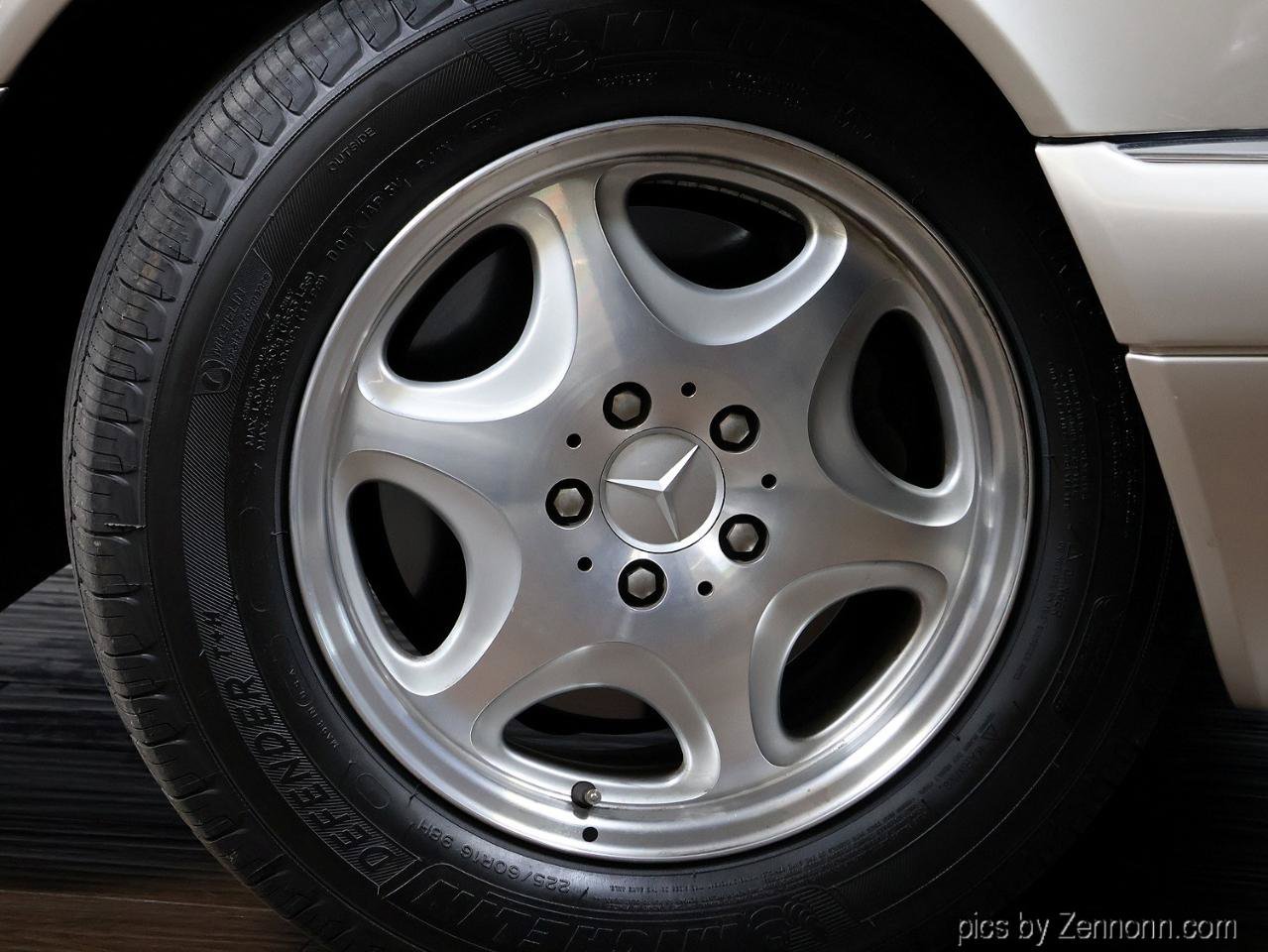 Used 1999 Mercedes-Benz S 320 image 5