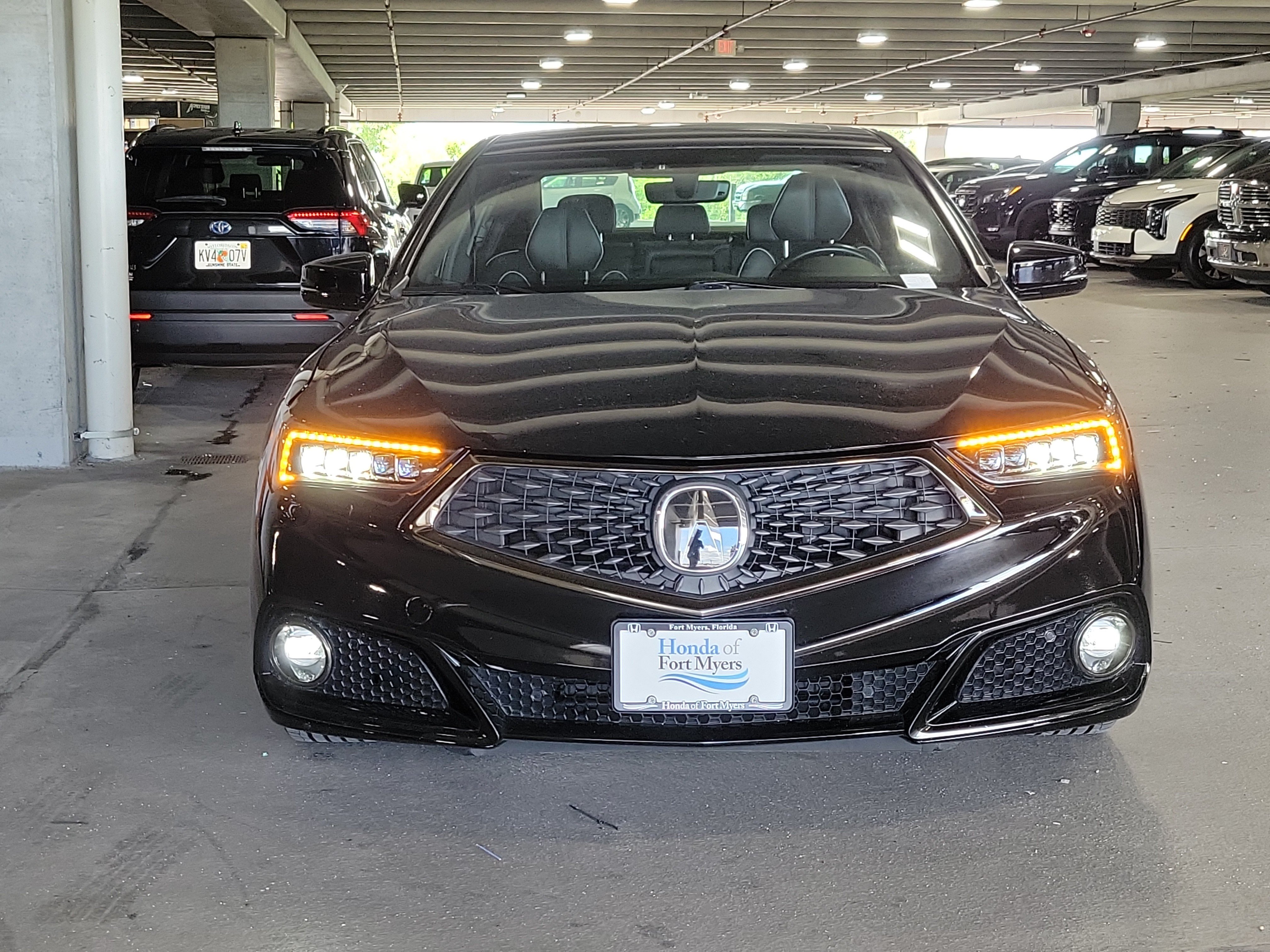 Used 2018 Acura TLX w/ Technology & A-SPEC Package FWD video 2