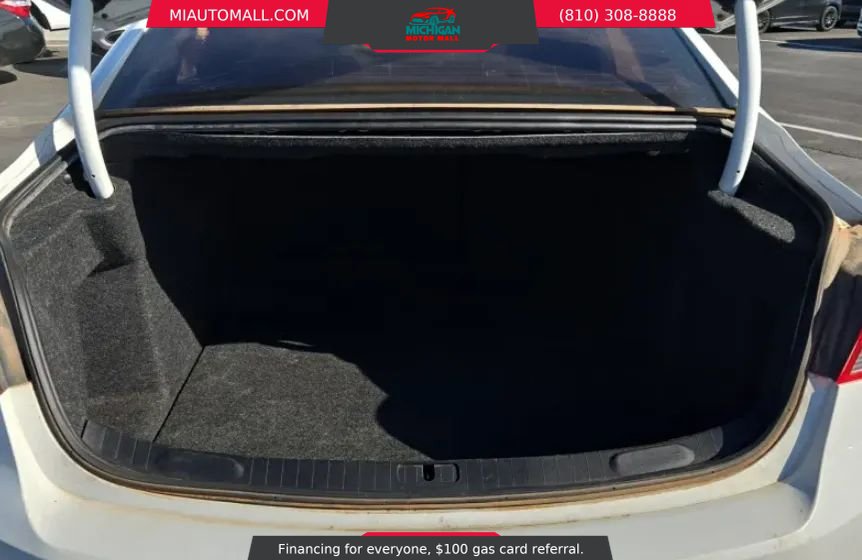 Used 2017 Chevrolet Impala LT FWD image 8