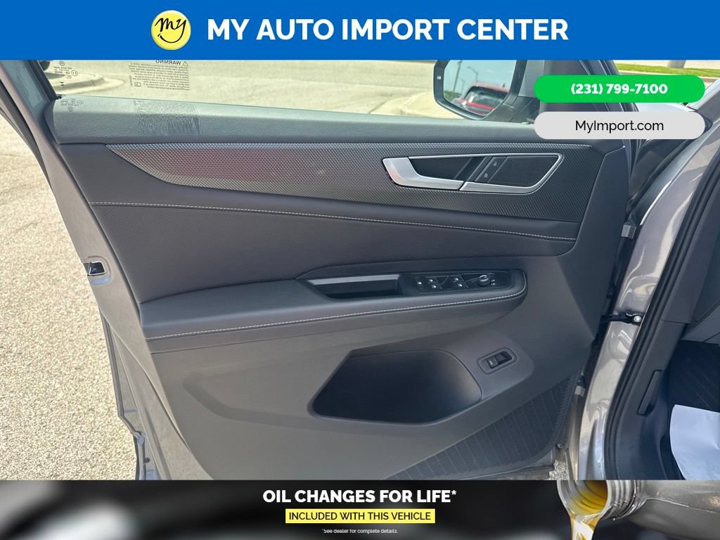 Used 2025 Volkswagen Atlas Cross Sport SEL AWD/4WD image 10