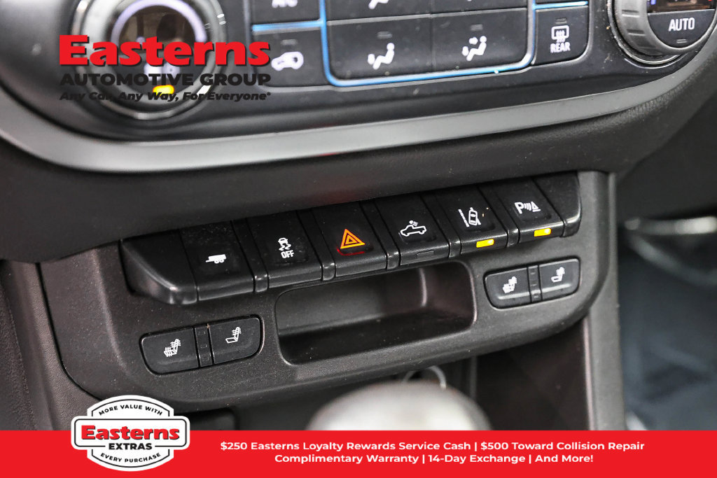 Used 2022 Chevrolet Colorado LT w/ Luxury Package AWD/4WD image 22