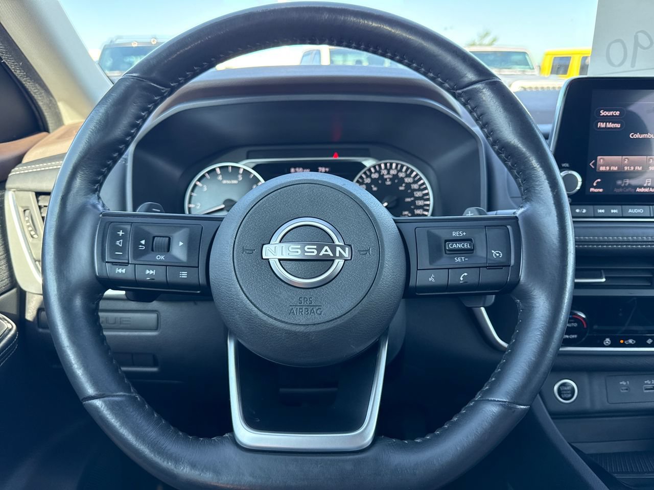 Used 2022 Nissan Rogue S FWD image 17