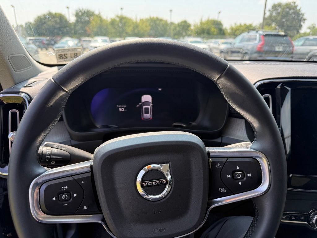 Used 2023 Volvo XC40 B5 Ultimate w/ Climate Package AWD/4WD image 8