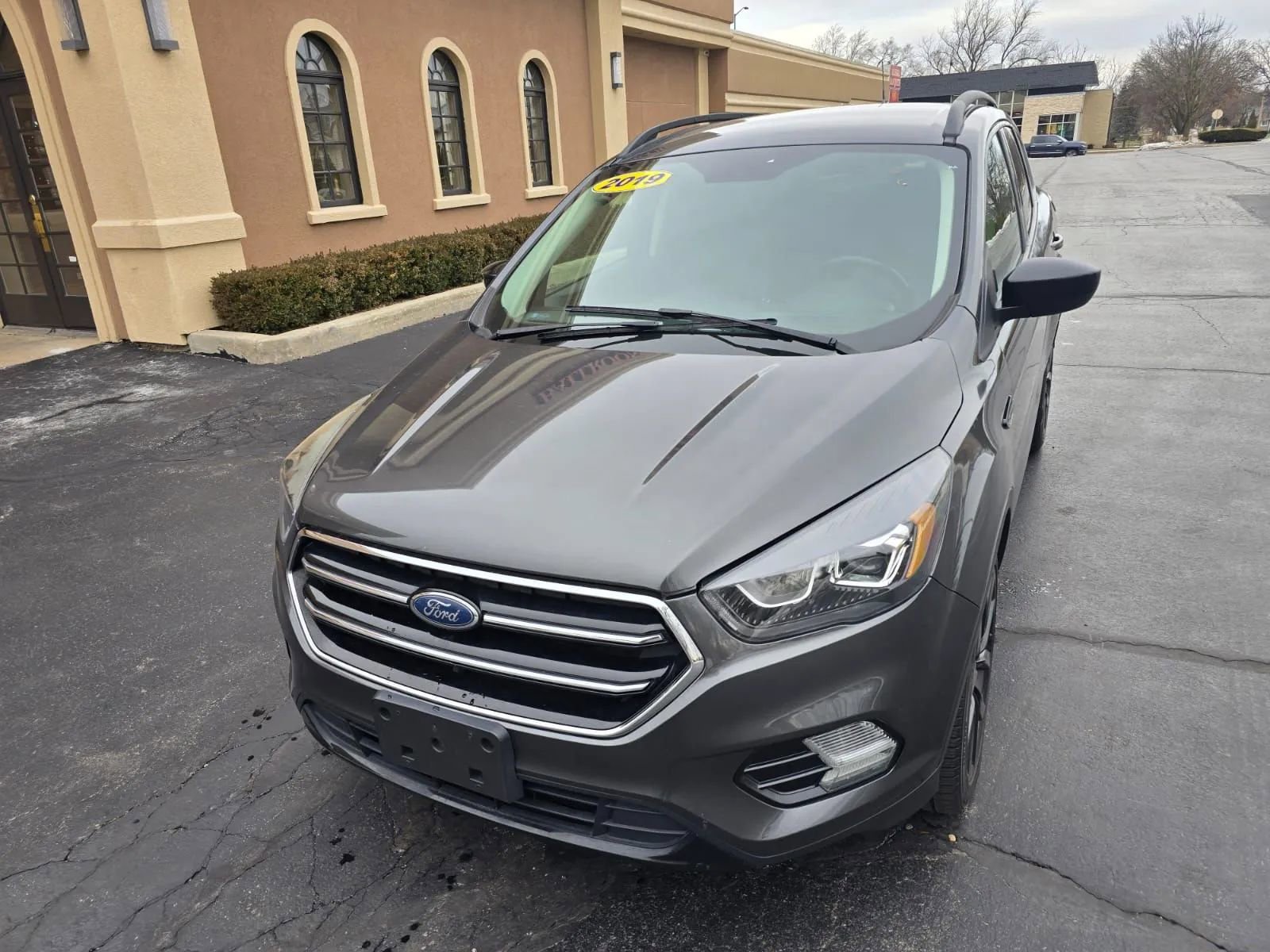 Used 2019 Ford Escape SE image 6