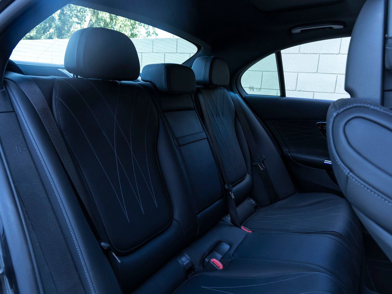 Used 2025 Mercedes-Benz C 36 AMG S image 24