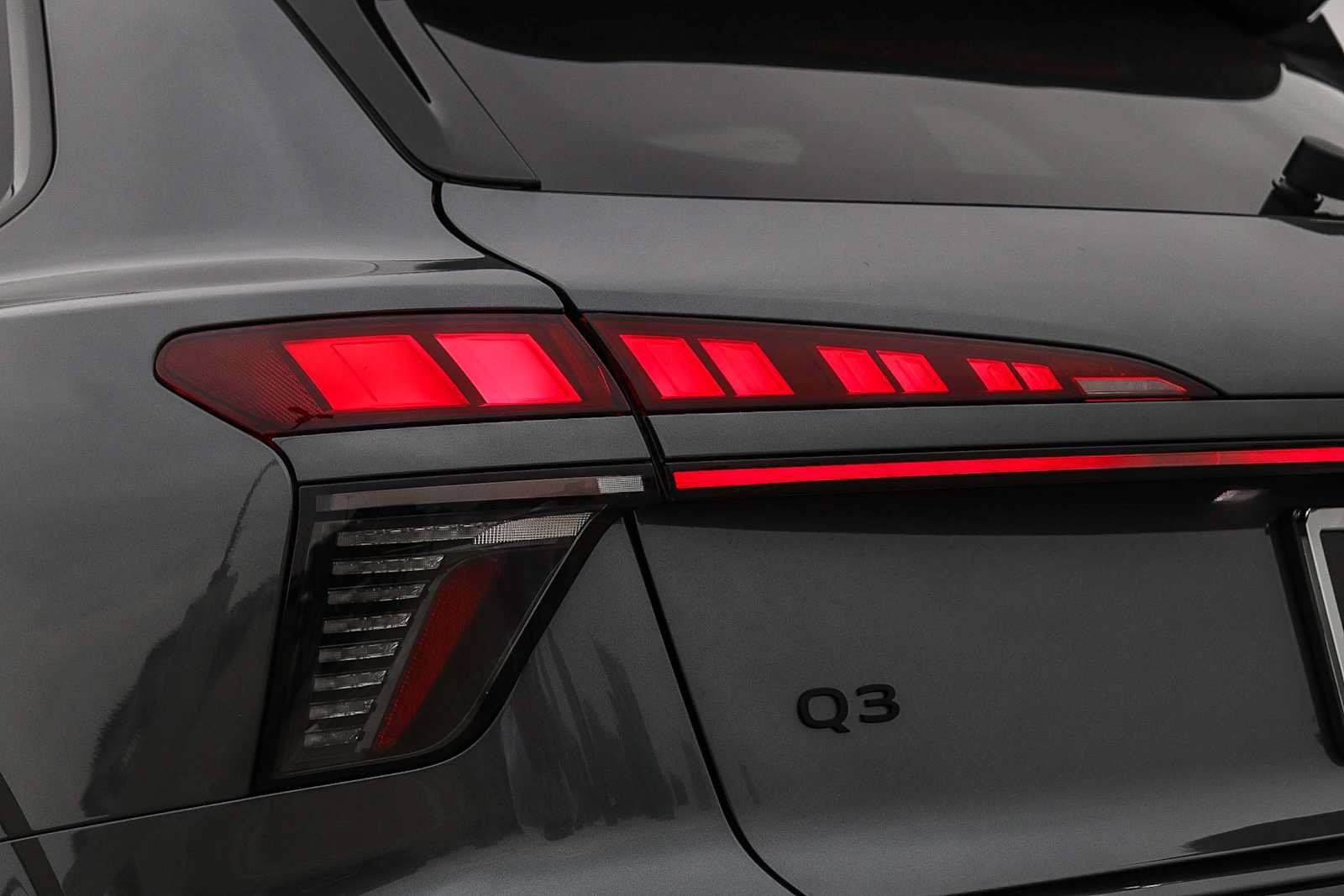 New 2026 Audi Q3 quattro 2.0T AWD/4WD image 12