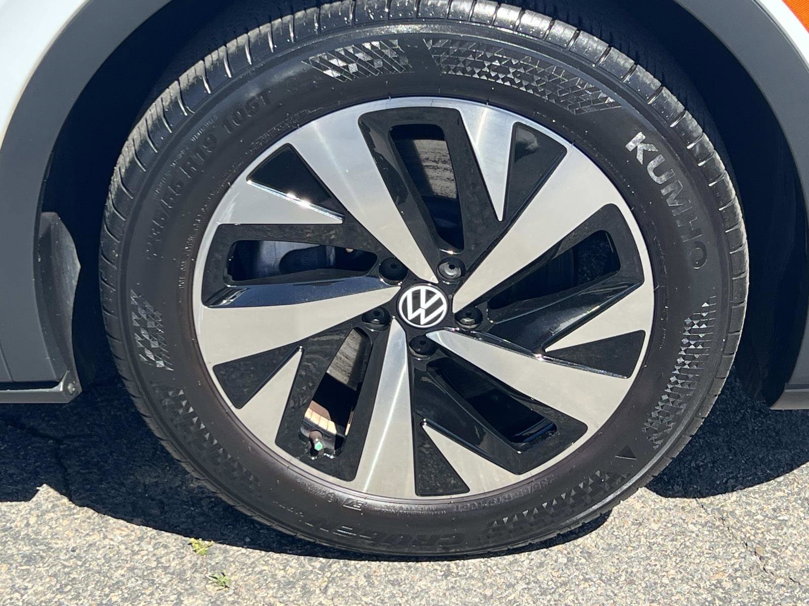 Certified 2023 Volkswagen ID.4 Pro image 29