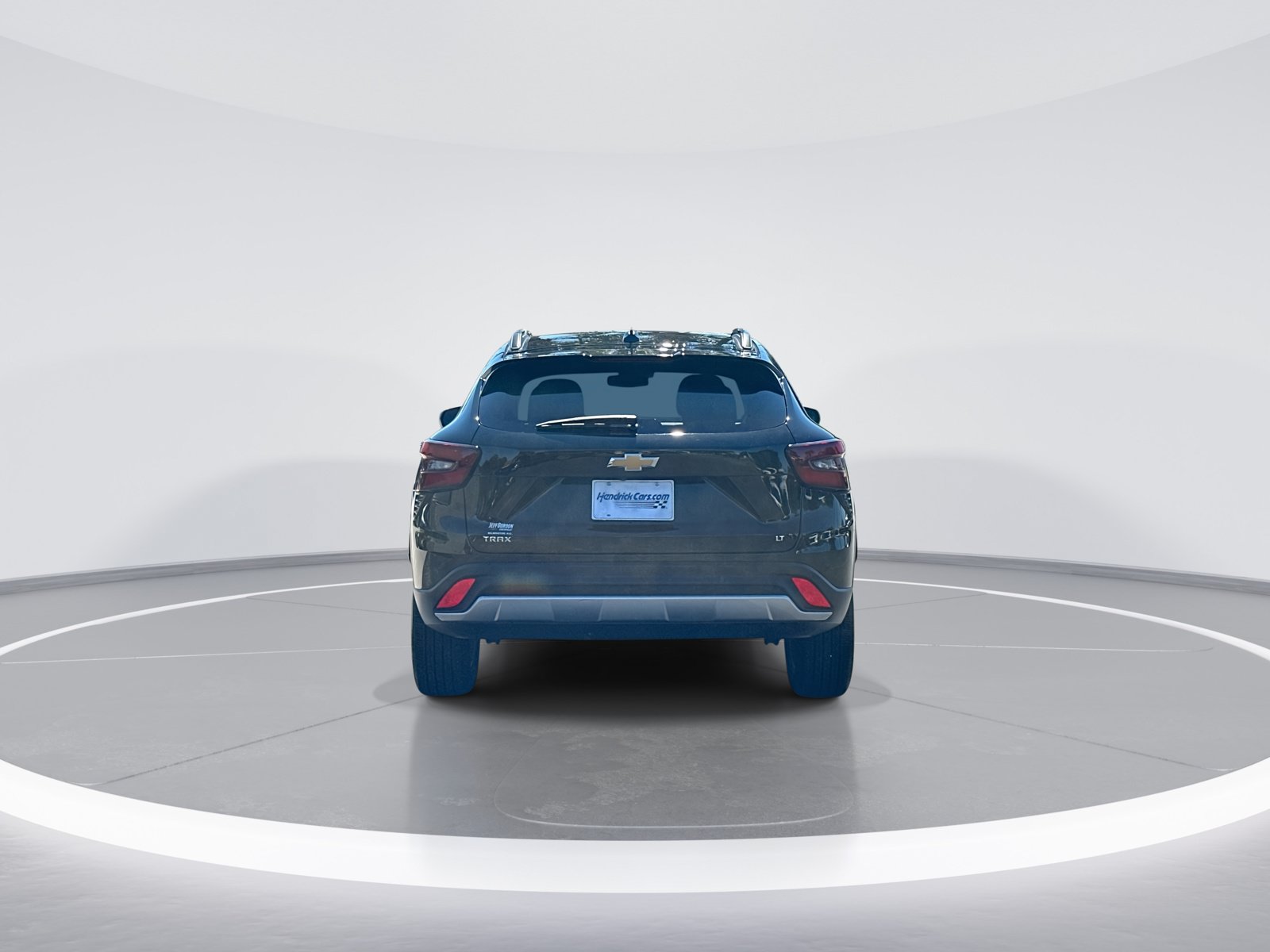 Used 2026 Chevrolet Trax LT FWD image 8