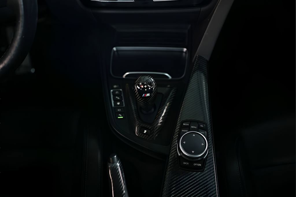 Used 2016 BMW M3 RWD image 38