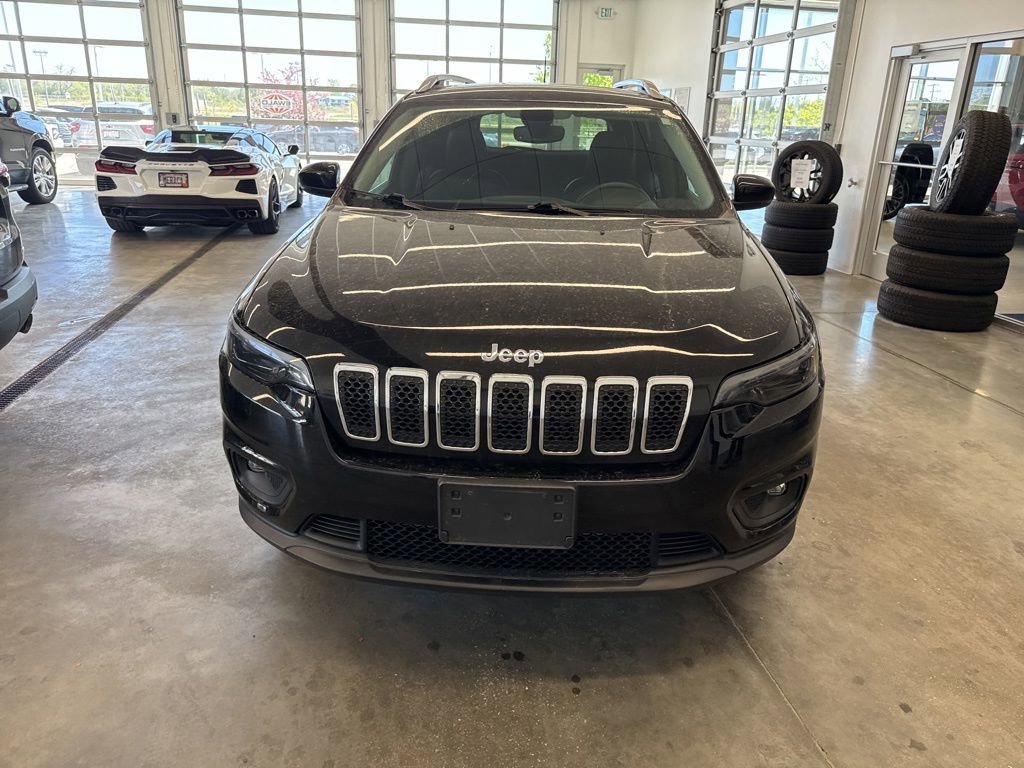 Used 2019 Jeep Cherokee Latitude Plus AWD/4WD image 8