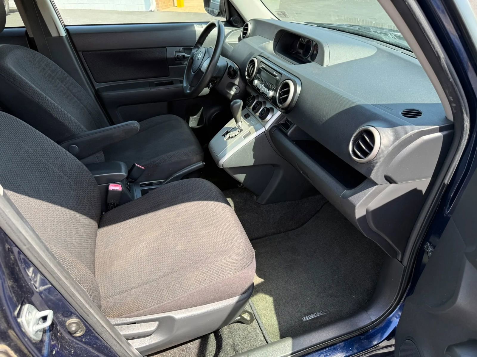 Used 2008 Scion xB FWD image 11