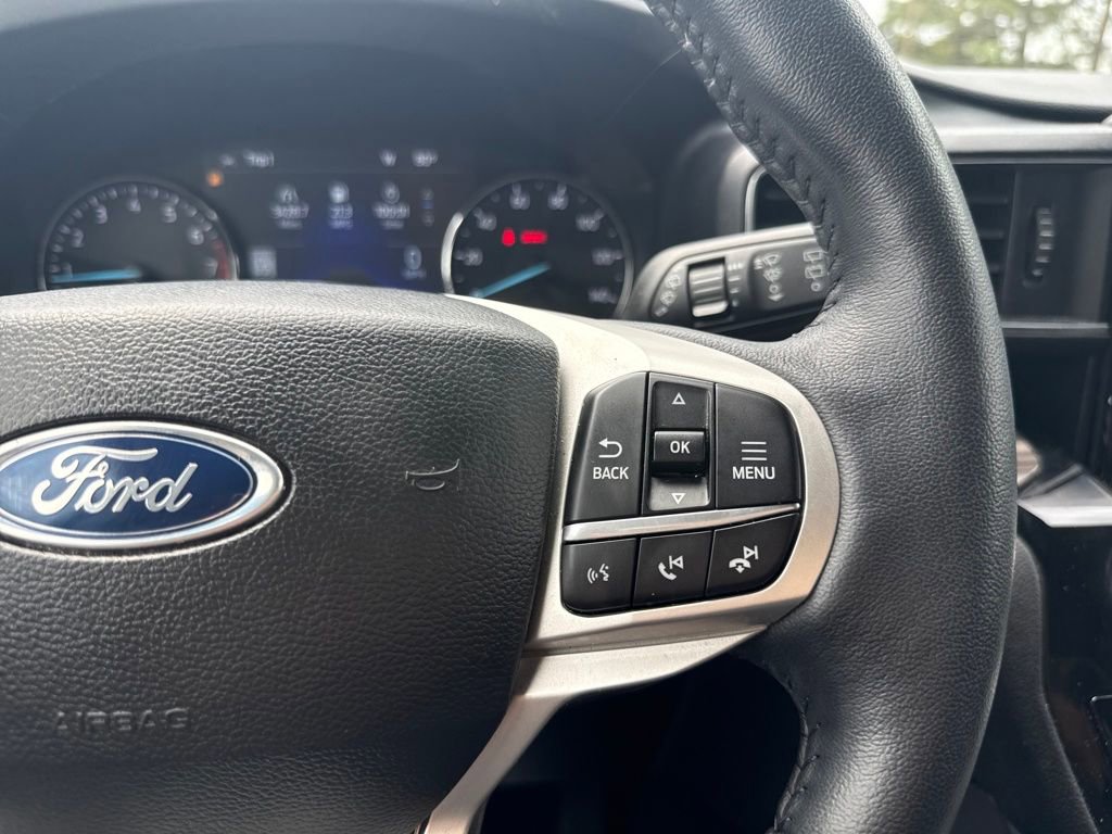 Used 2023 Ford Explorer Limited w/ Limited Technology Package image 23