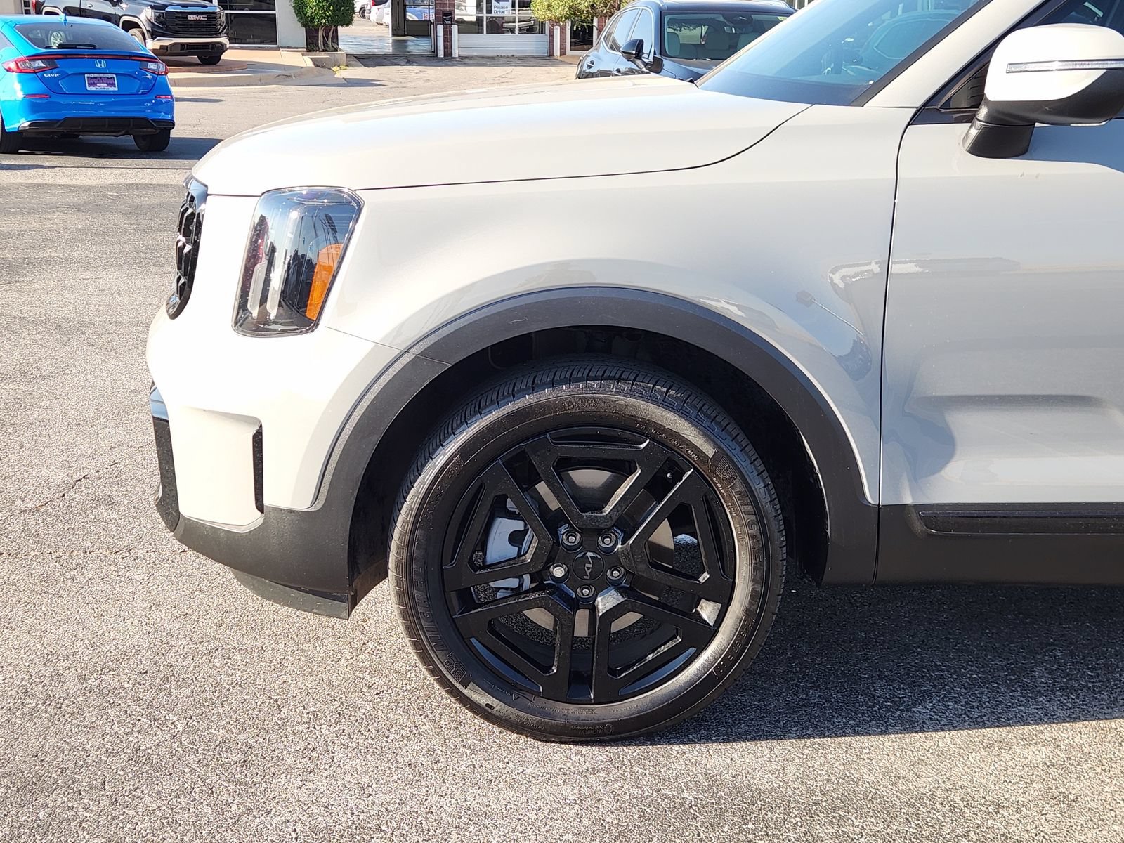 Used 2025 Kia Telluride EX X-Line AWD/4WD image 9