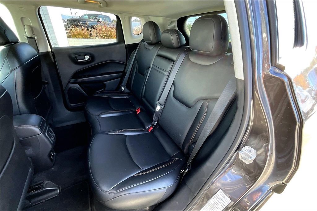 Used 2019 Jeep Compass Limited image 19