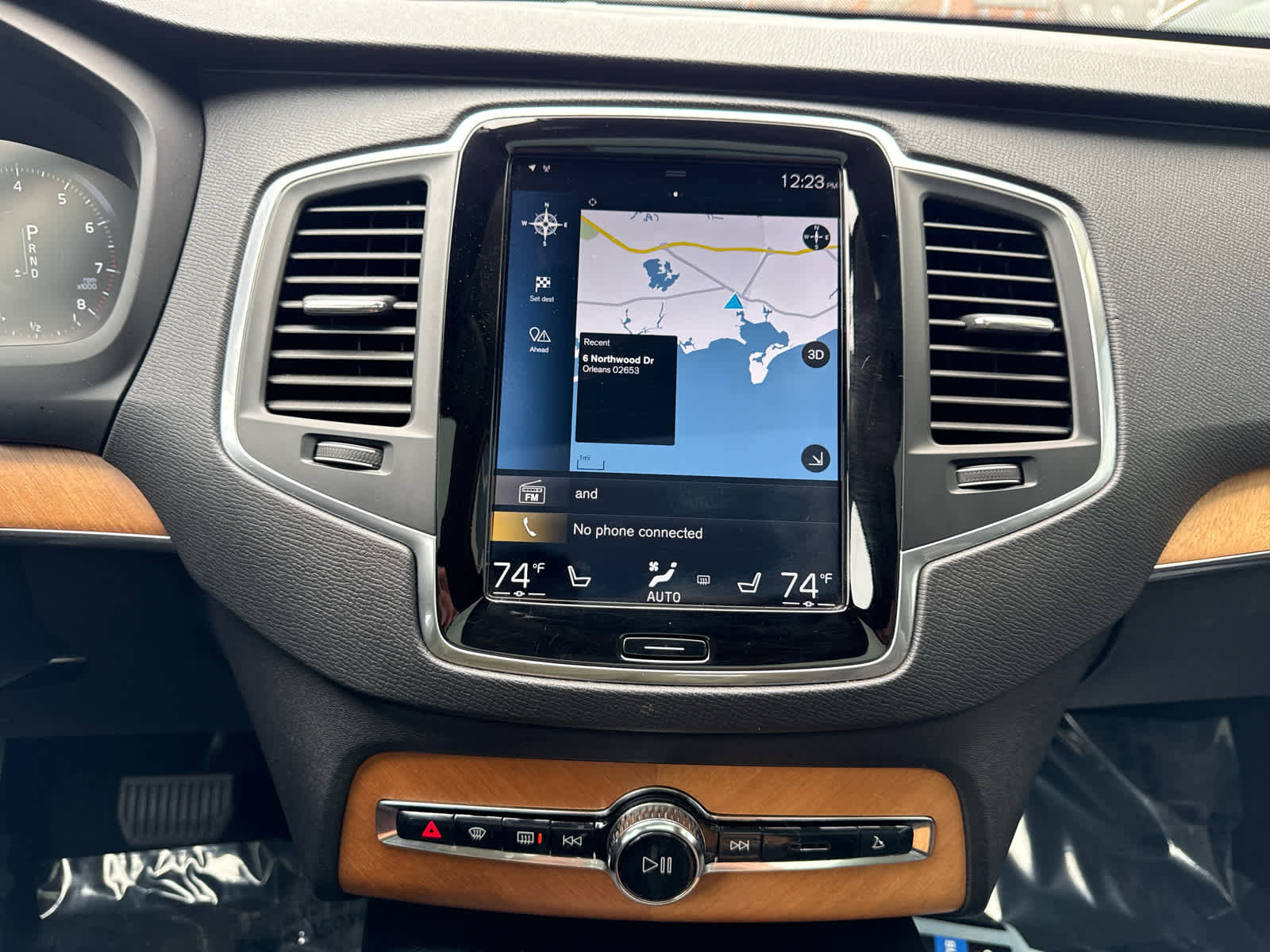 Used 2021 Volvo XC90 T6 Momentum image 49
