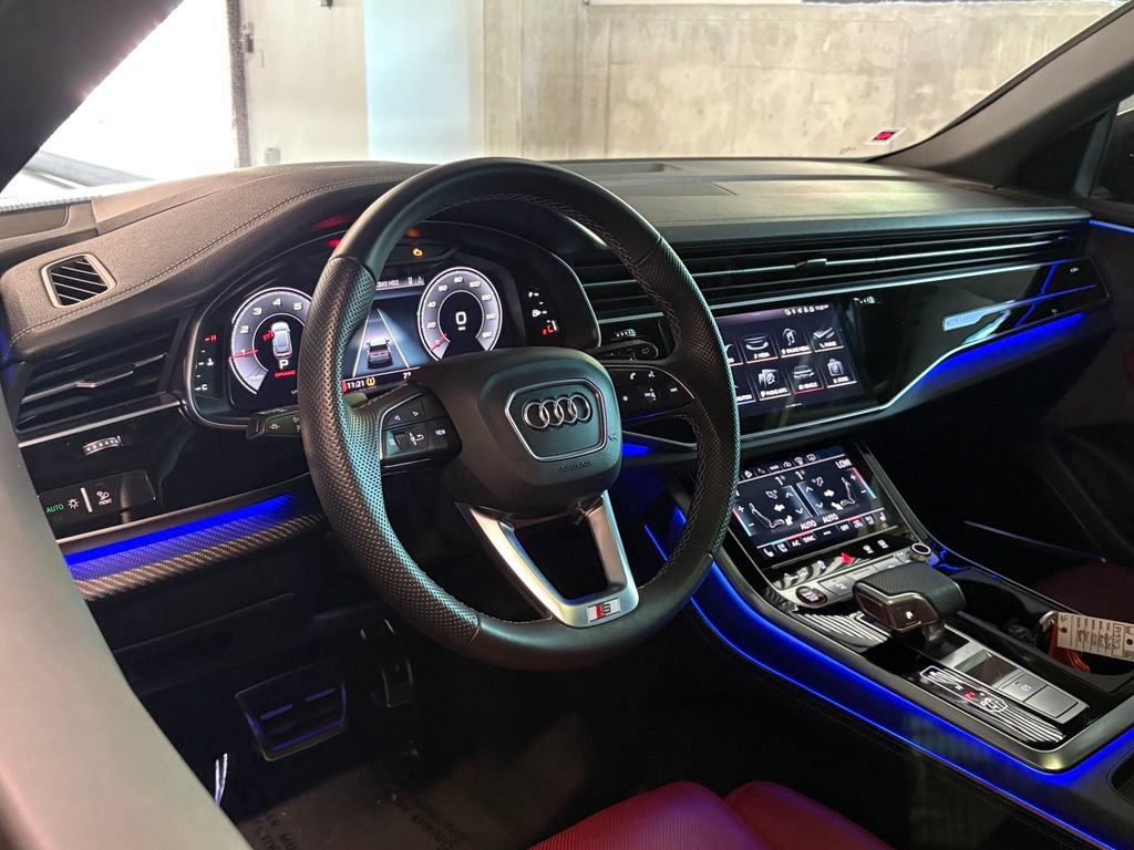 Used 2024 Audi SQ8 Prestige w/ Prestige Package AWD/4WD image 4