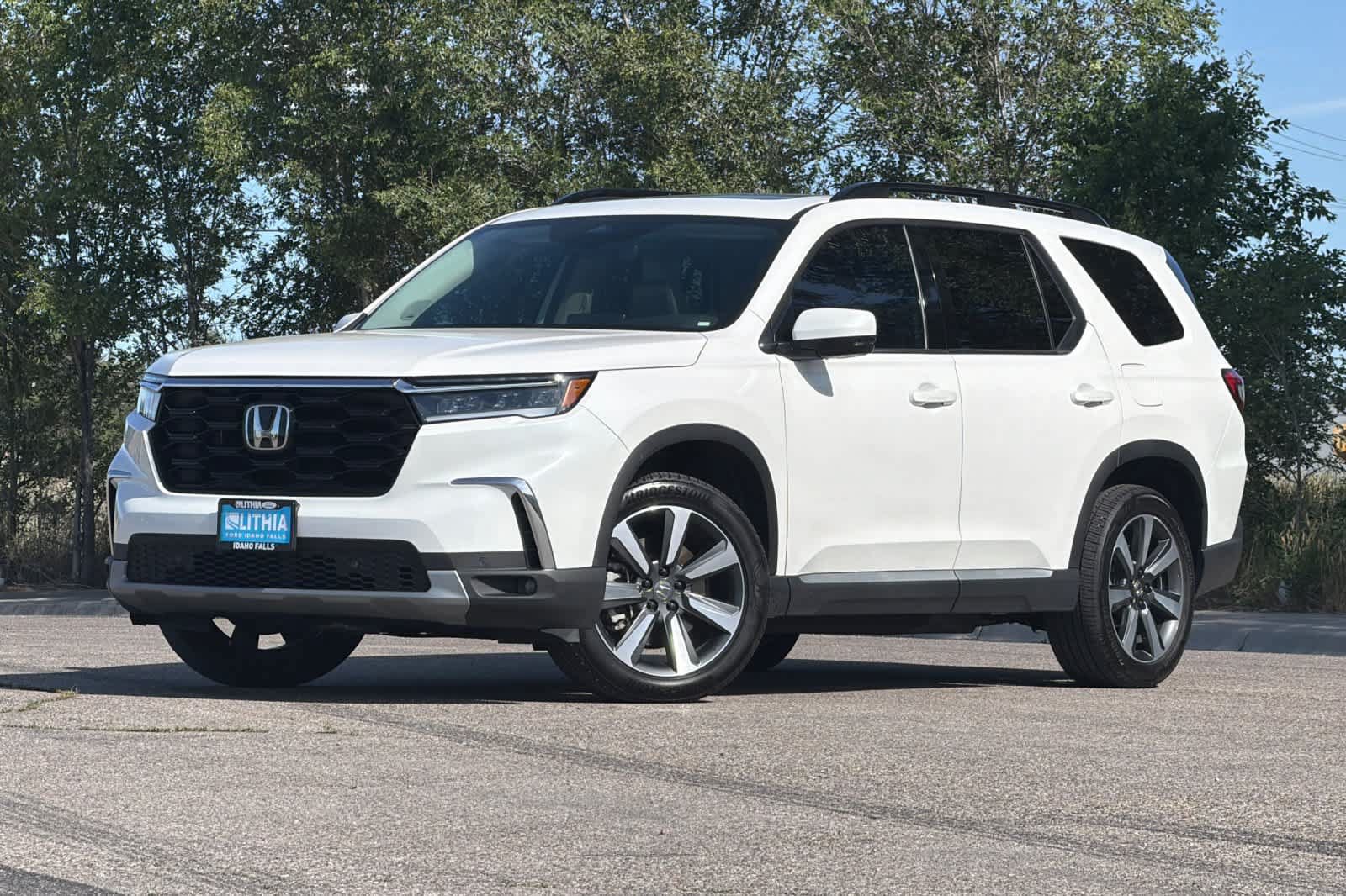 Used 2025 Honda Pilot Touring
