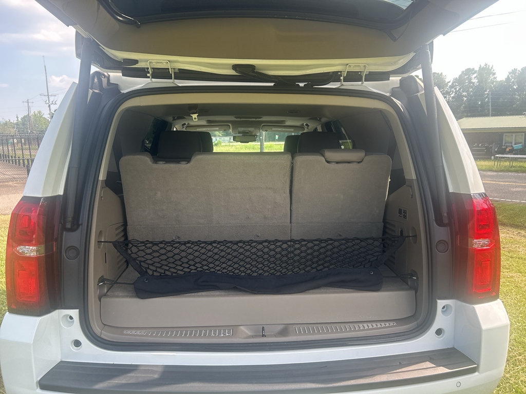 Used 2020 Chevrolet Tahoe LT w/ Luxury Package RWD image 12