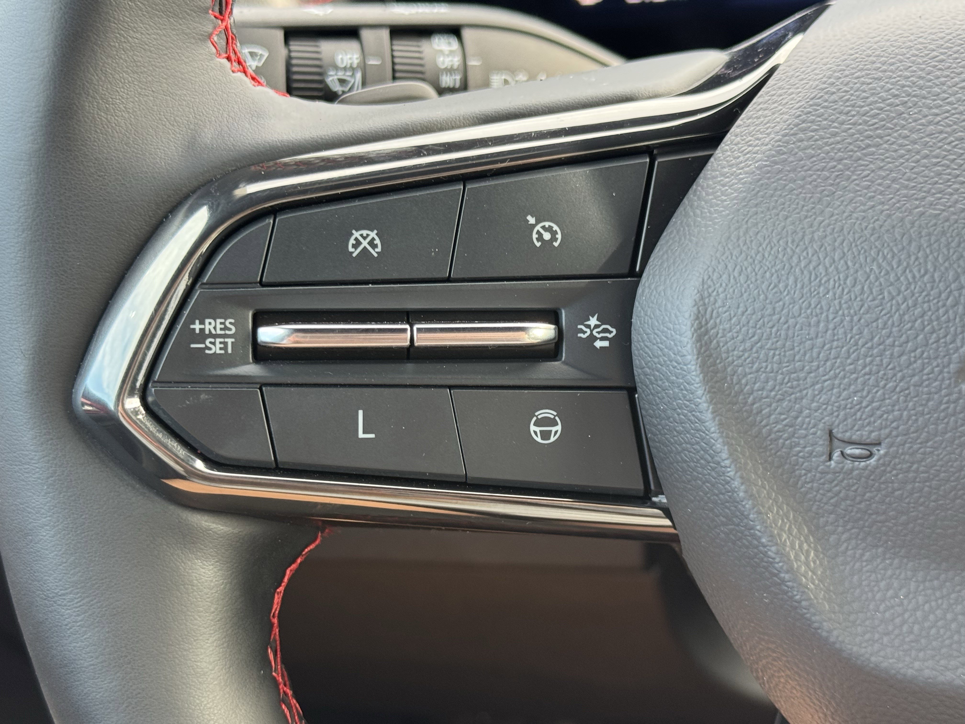 Used 2024 Chevrolet Traverse RS image 15