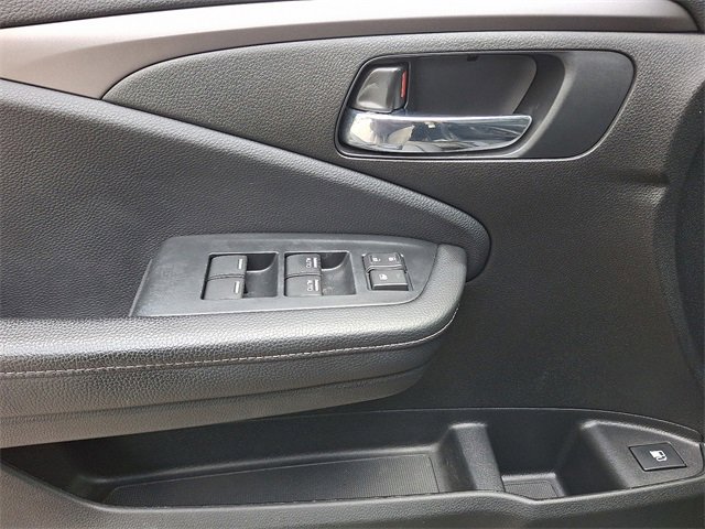 Used 2020 Honda Ridgeline RTL image 12