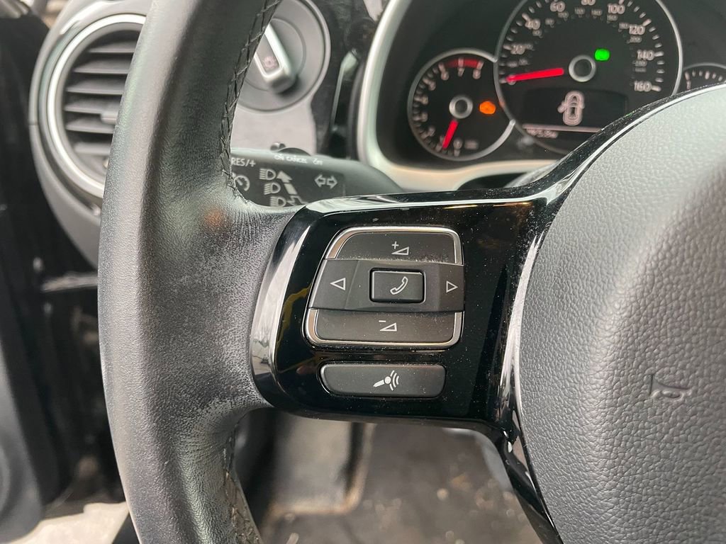 Used 2012 Volkswagen Beetle 2.5 FWD image 16