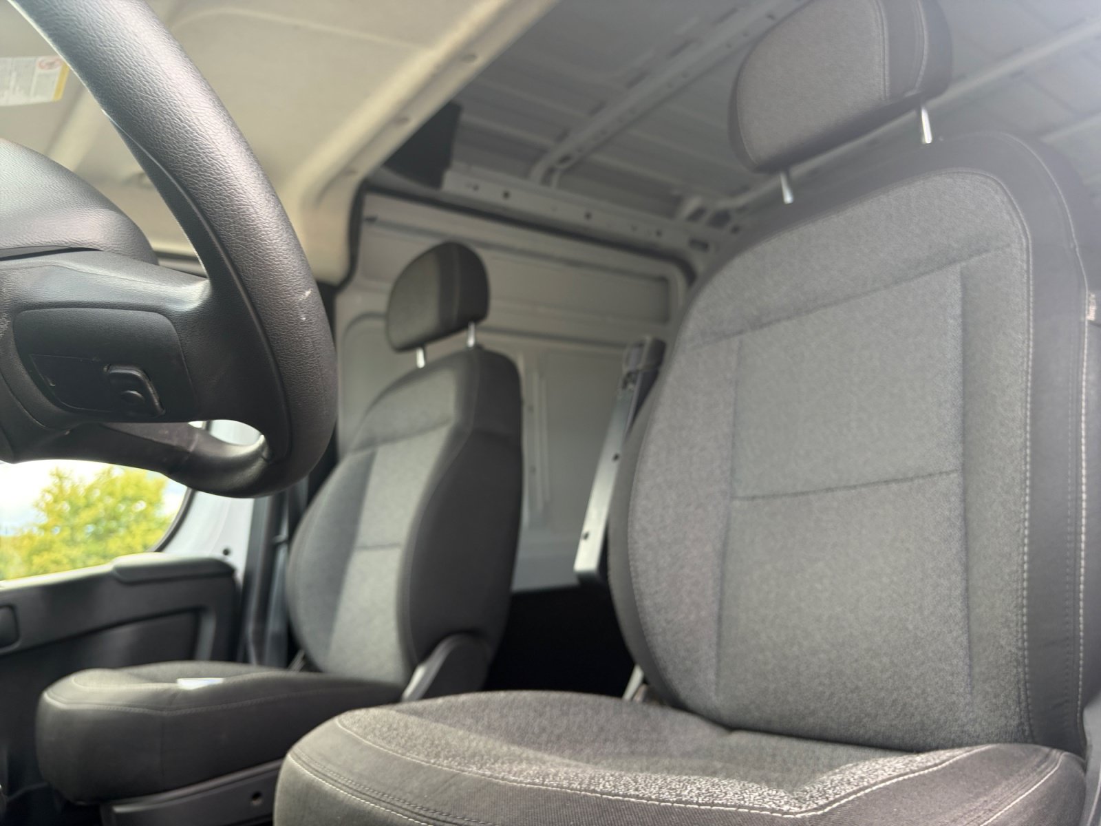 Used 2023 RAM ProMaster 2500 FWD image 14