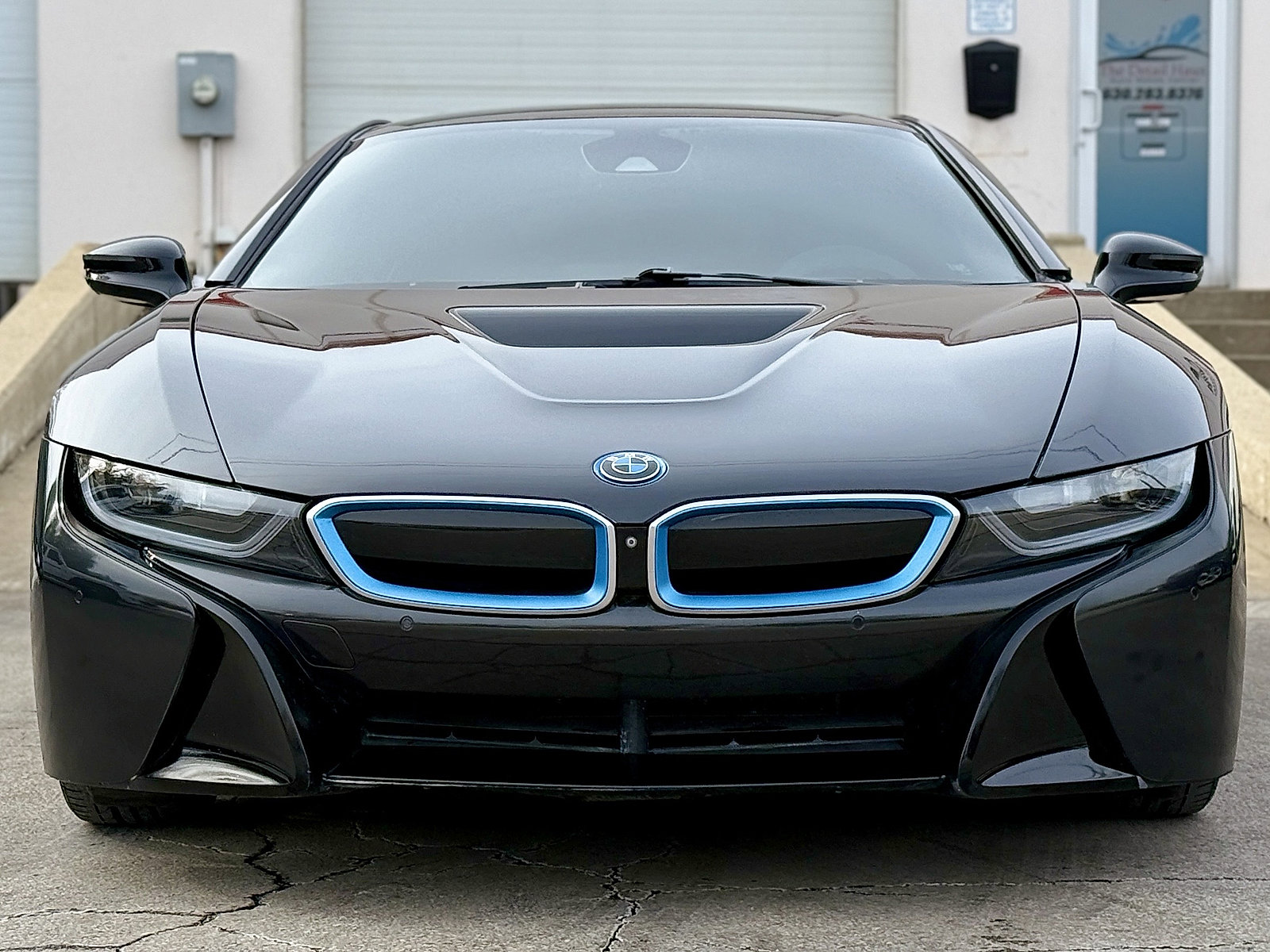 Used 2015 BMW i8 image 2