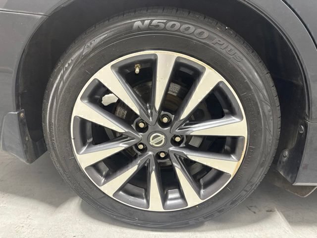 Used 2017 Nissan Altima 2.5 SV FWD image 6