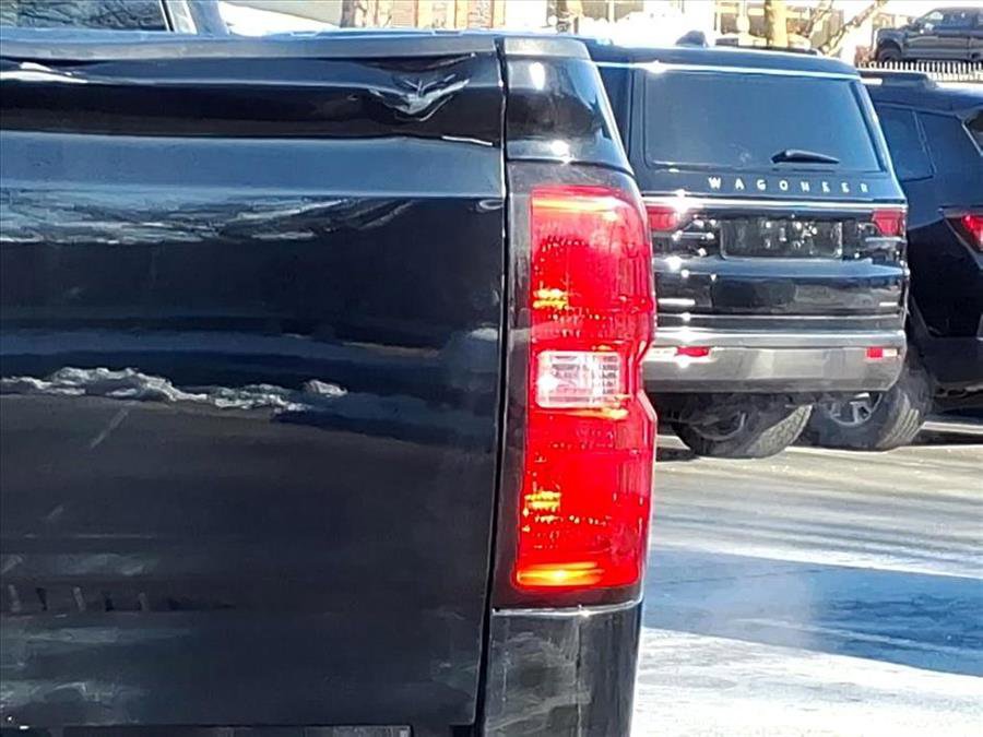 Used 2019 Chevrolet Silverado 1500 Custom w/ Custom Convenience Package image 8