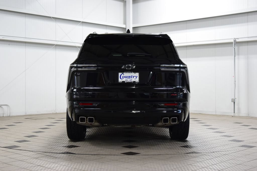 Used 2024 Chevrolet Traverse RS w/ LPO, Floor Liner Package AWD/4WD image 7