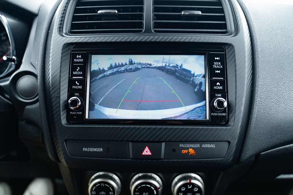 Used 2023 Mitsubishi Outlander Sport ES AWD/4WD image 15