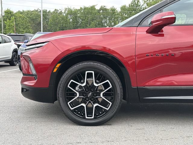 Used 2023 Chevrolet Blazer RS w/ Driver Confidence II Package FWD image 9