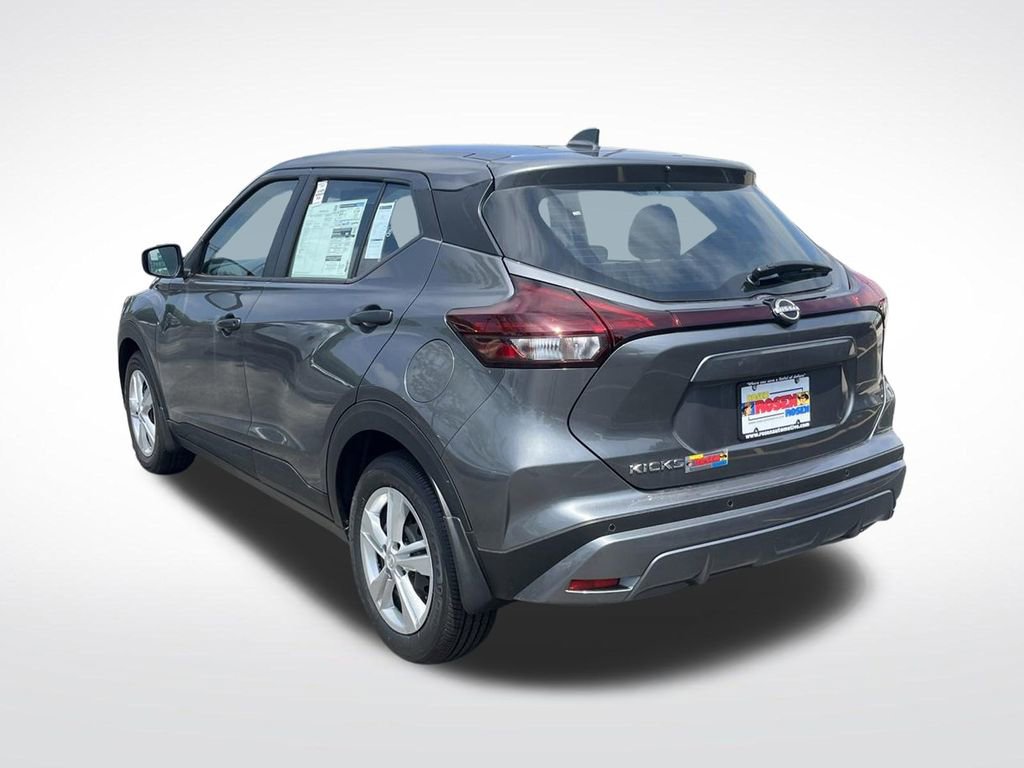 New 2025 Nissan Kicks Play S image 3
