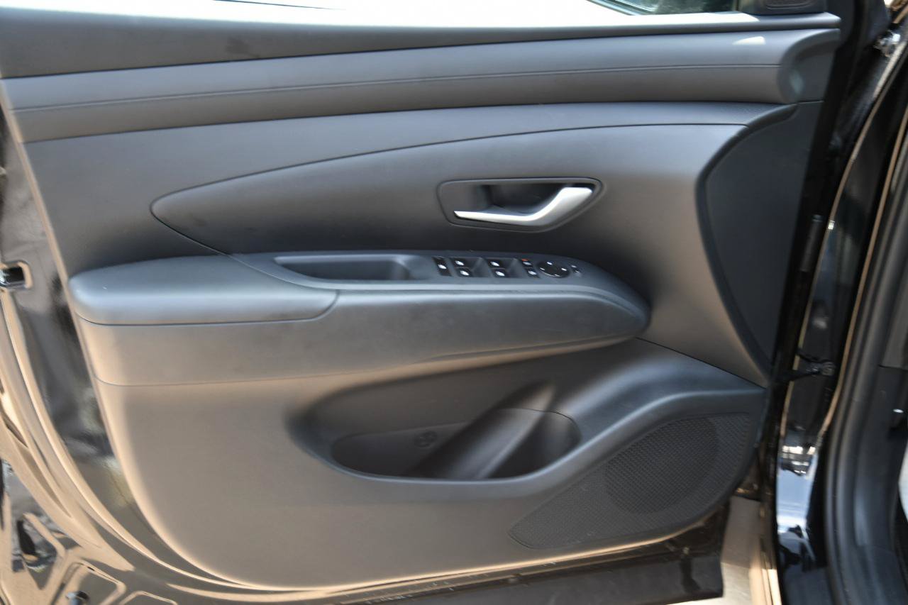 Used 2026 Hyundai Tucson SEL FWD image 9